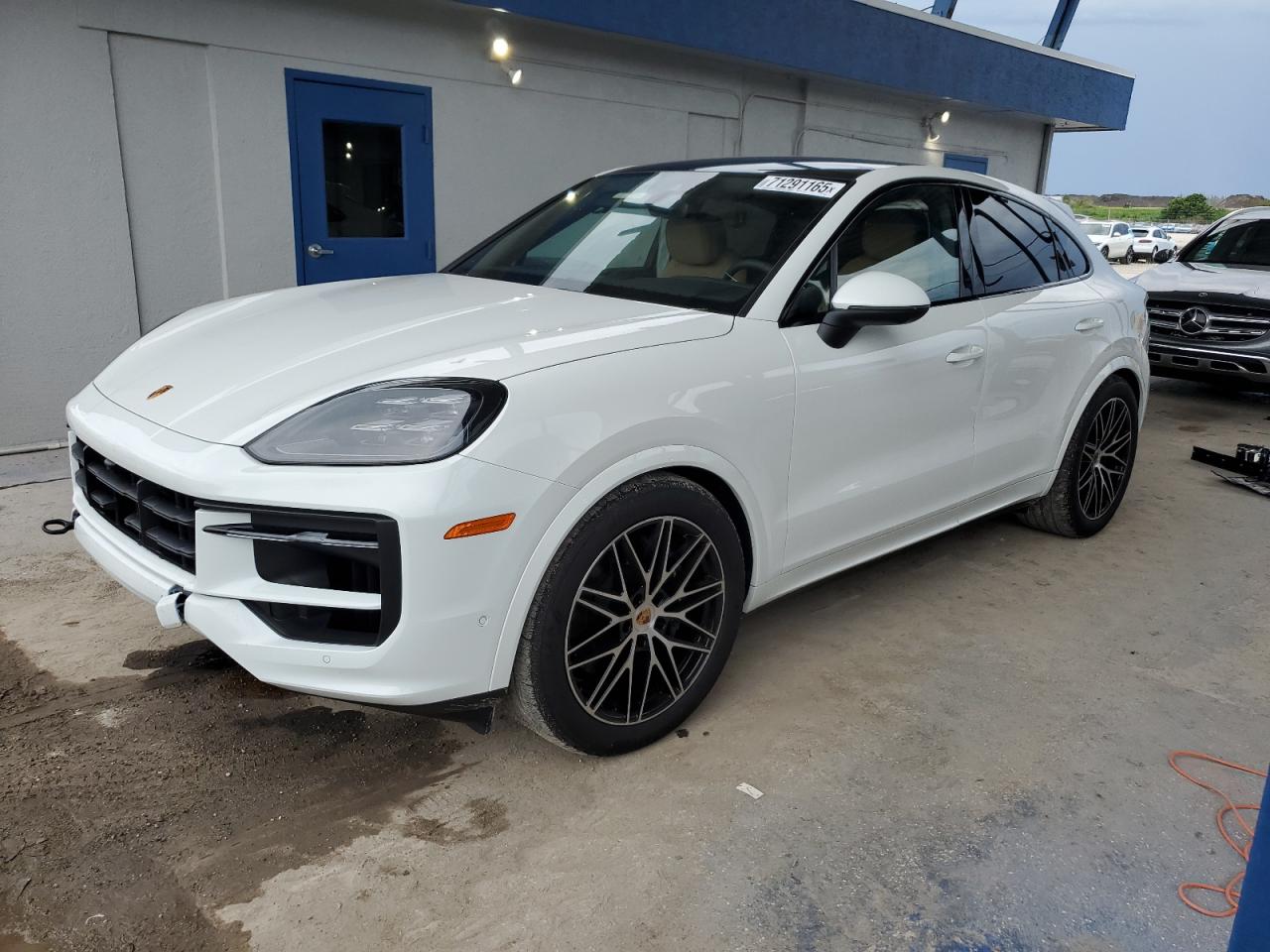 PORSCHE CAYENNE CO 2025