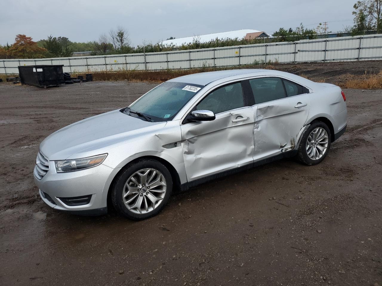 FORD TAURUS LIM 2015