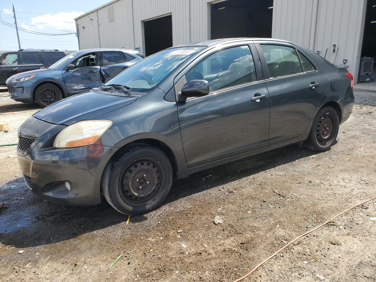 TOYOTA YARIS 2010
