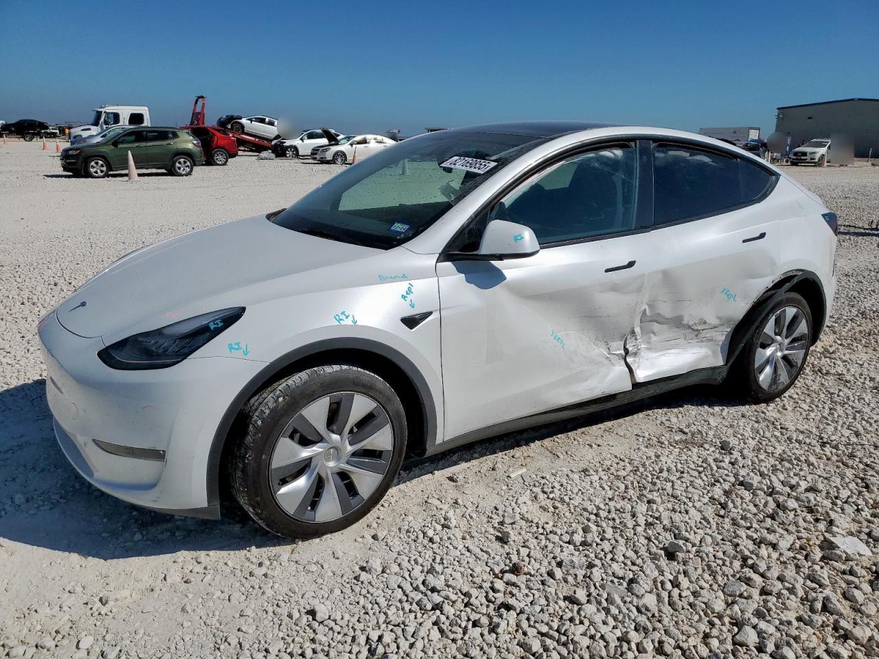 TESLA MODEL Y 2023