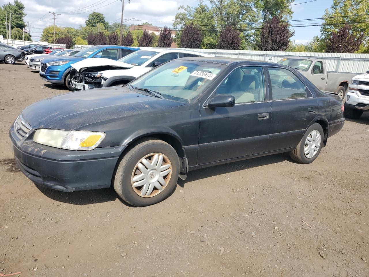 TOYOTA CAMRY CE 2001