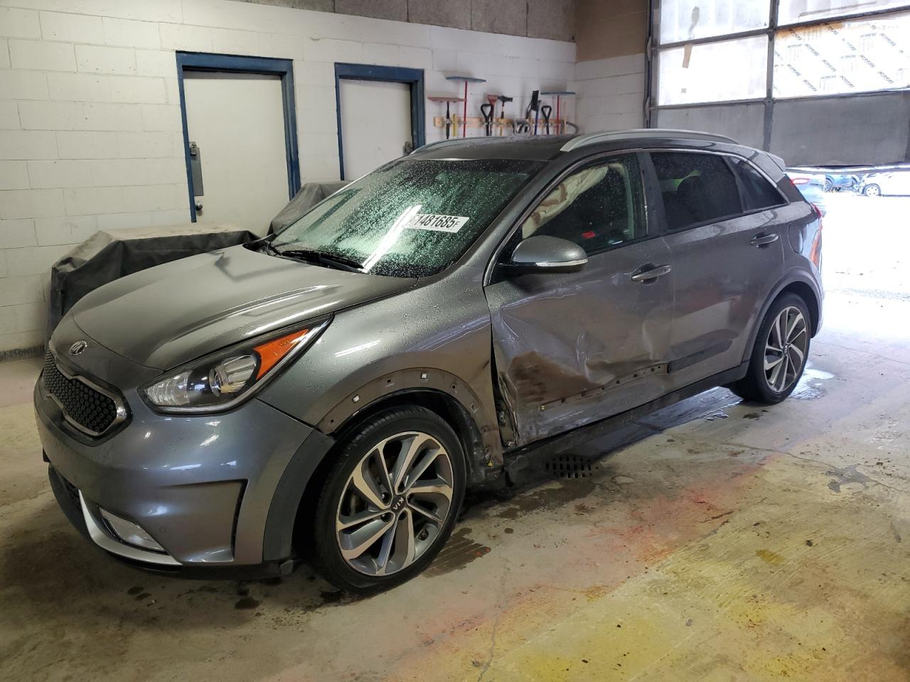 KIA NIRO TOURI 2018