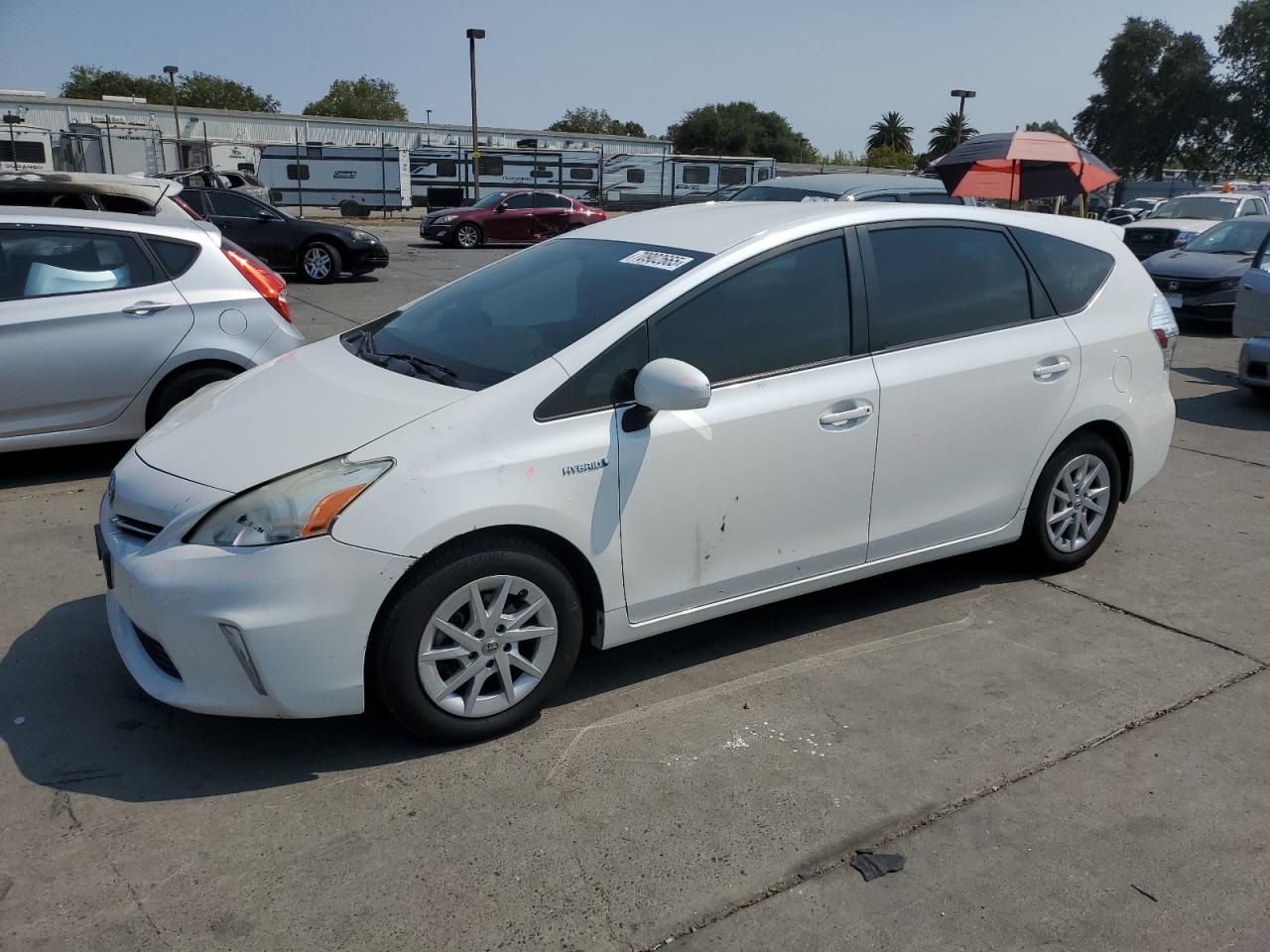 TOYOTA PRIUS V 2012