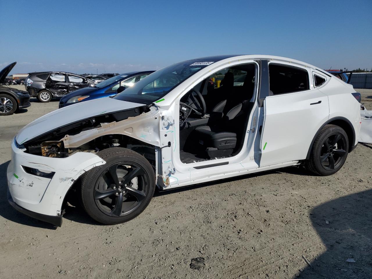 TESLA MODEL Y 2026