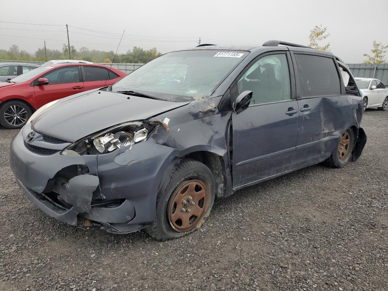 TOYOTA SIENNA XLE 2010