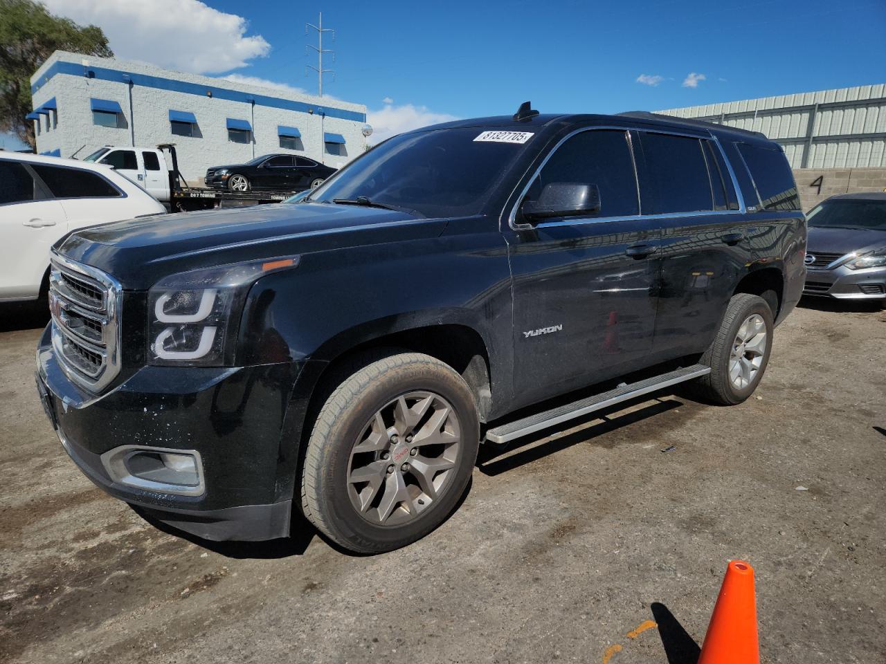GMC YUKON SLE 2017