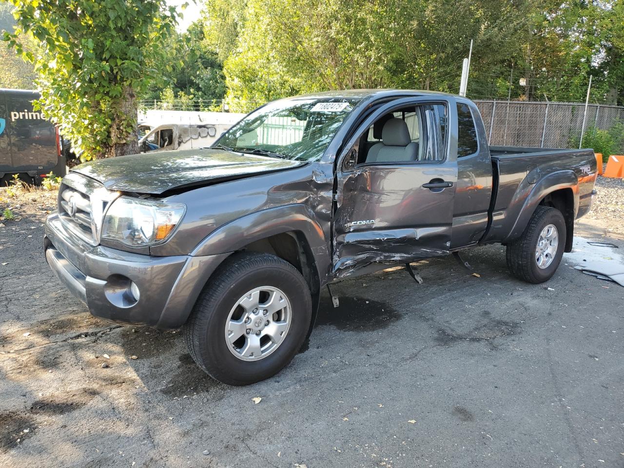 TOYOTA TACOMA ACC 2010