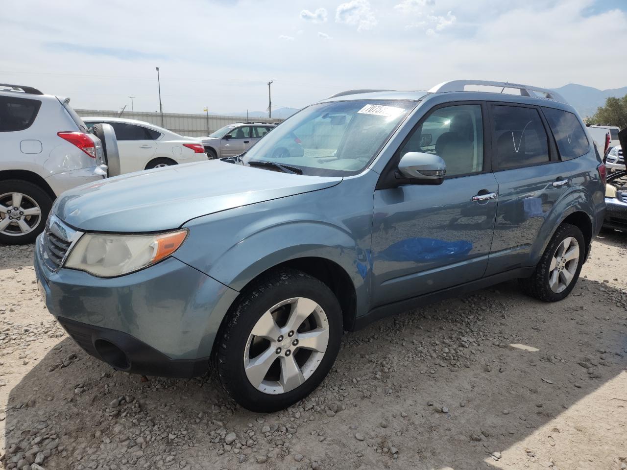 SUBARU FORESTER T 2011