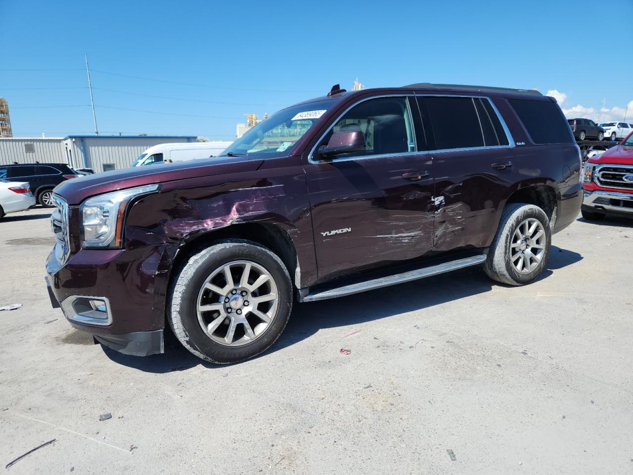 GMC YUKON SLE 2017
