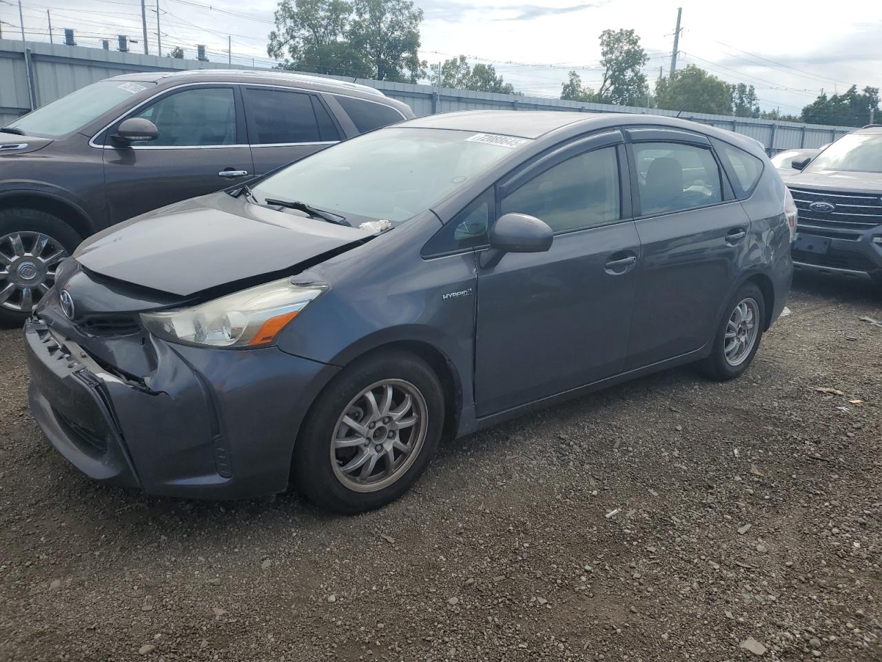 TOYOTA PRIUS V 2015