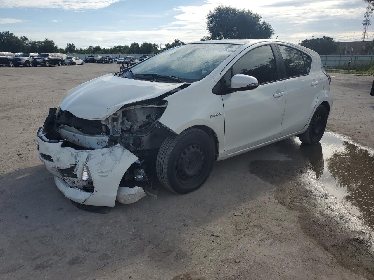 TOYOTA PRIUS C 2012
