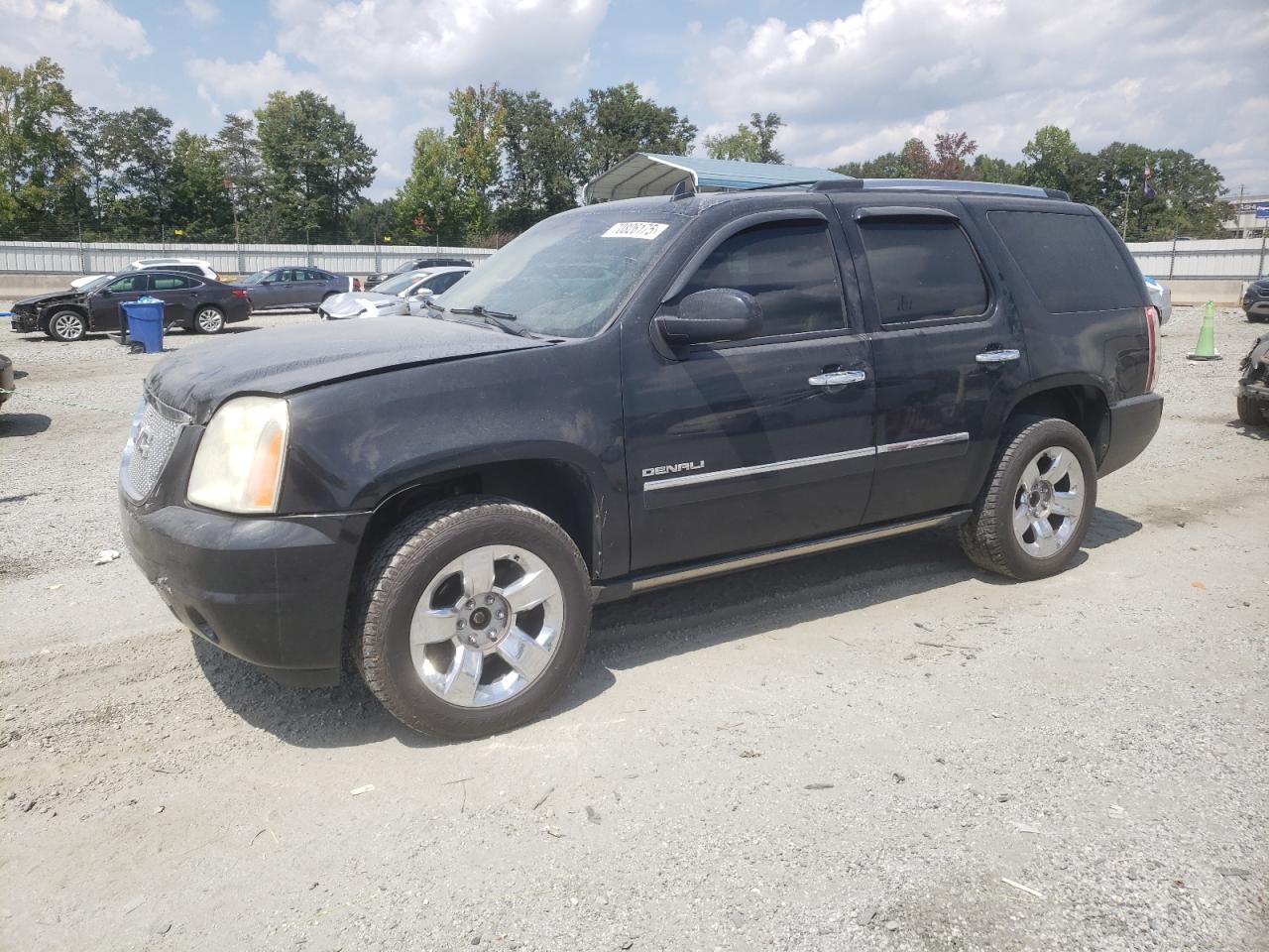 GMC YUKON DENA 2011