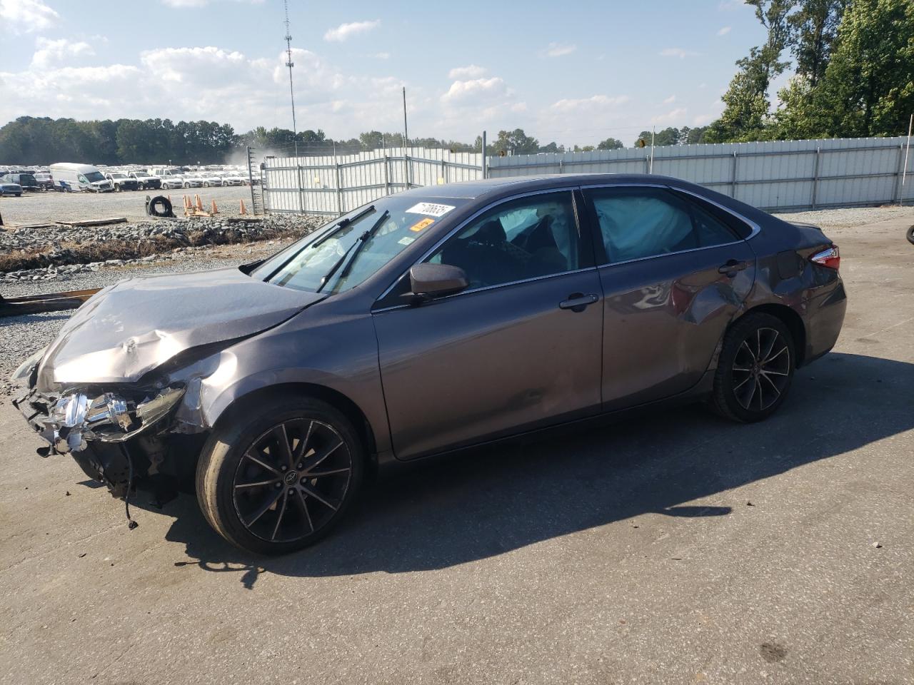 TOYOTA CAMRY LE 2015