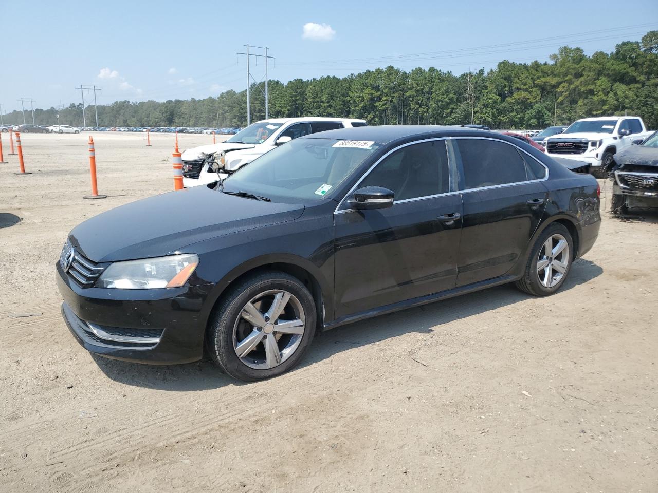 VOLKSWAGEN PASSAT SE 2015