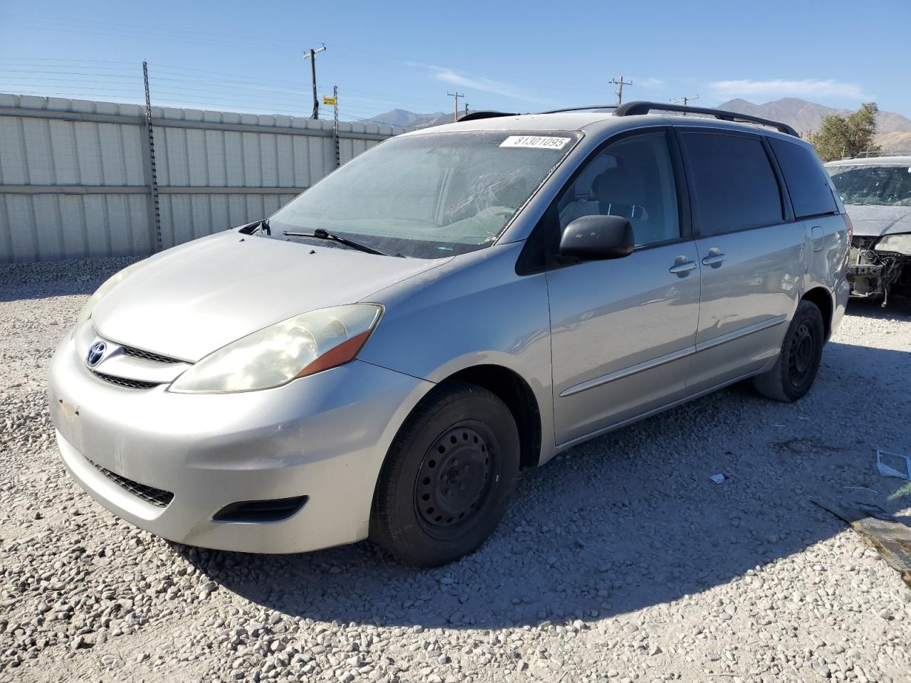 TOYOTA SIENNA CE 2006