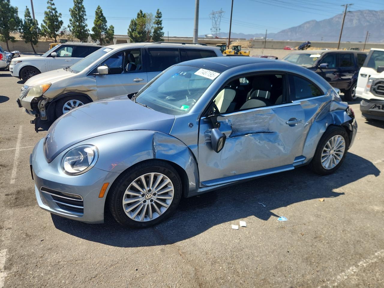 VOLKSWAGEN BEETLE S 2019