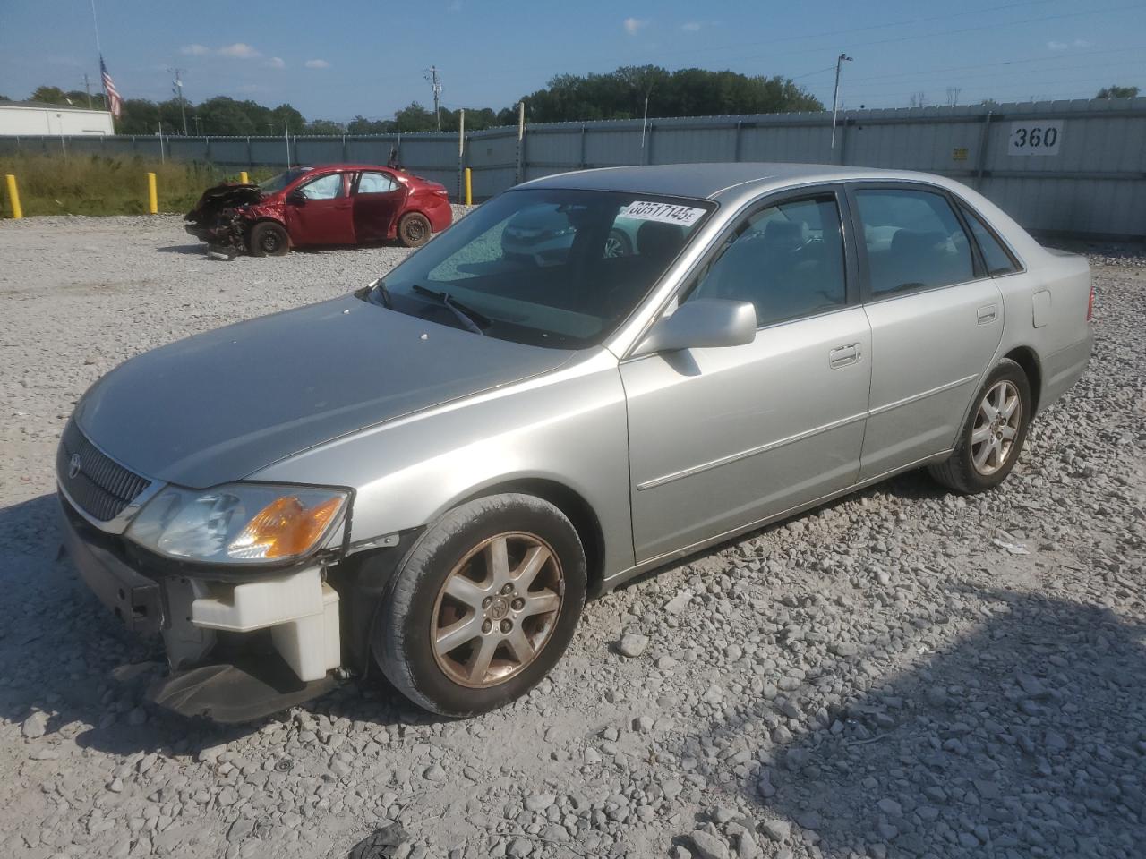 TOYOTA AVALON 2001