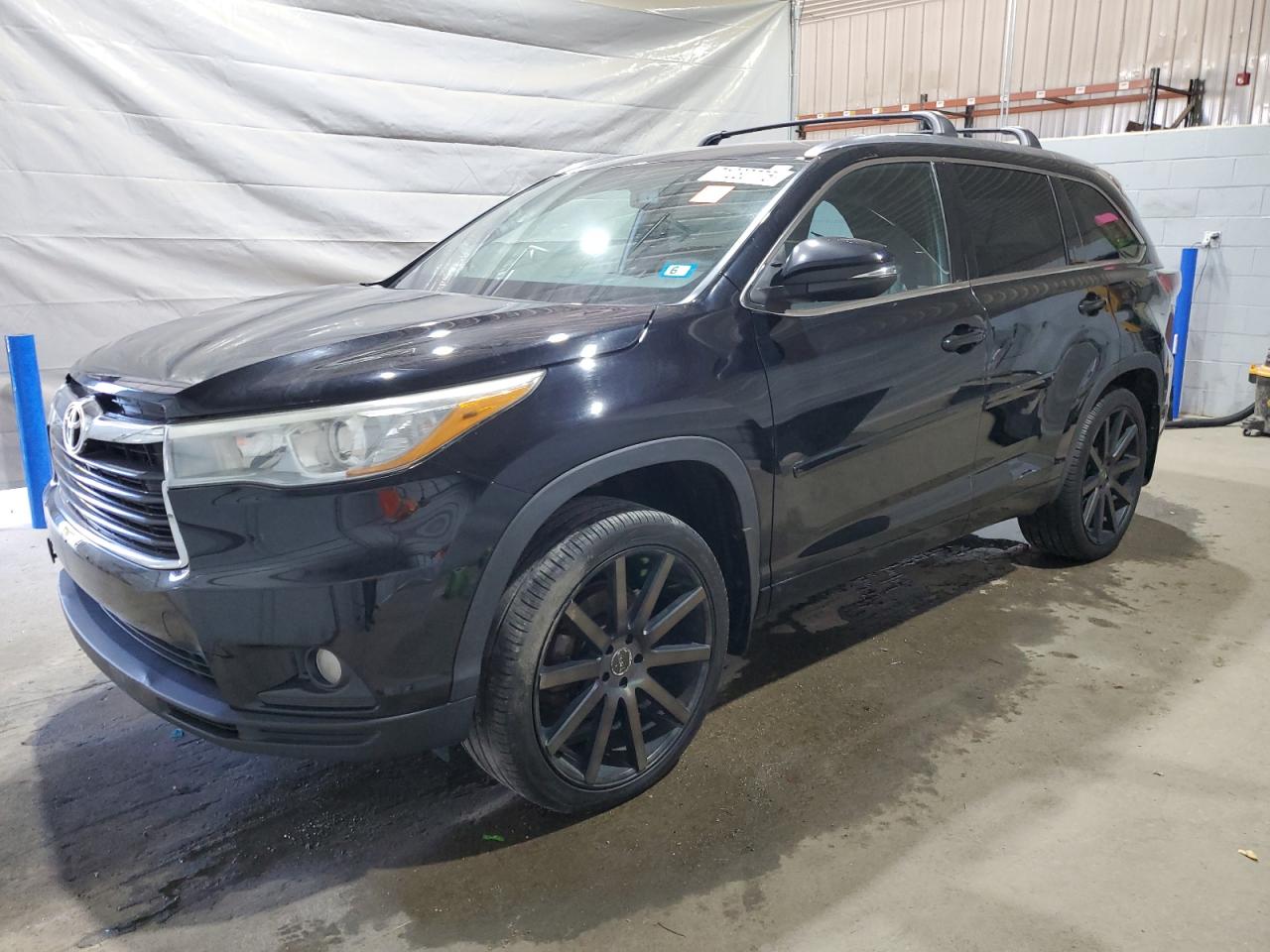 TOYOTA HIGHLANDER 2015