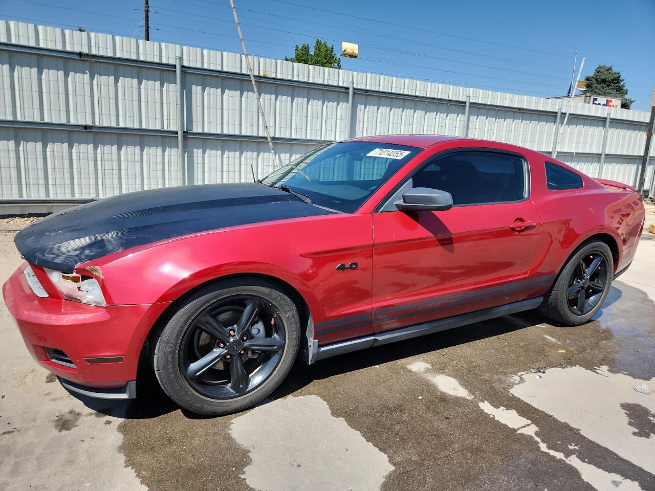 FORD MUSTANG 2010