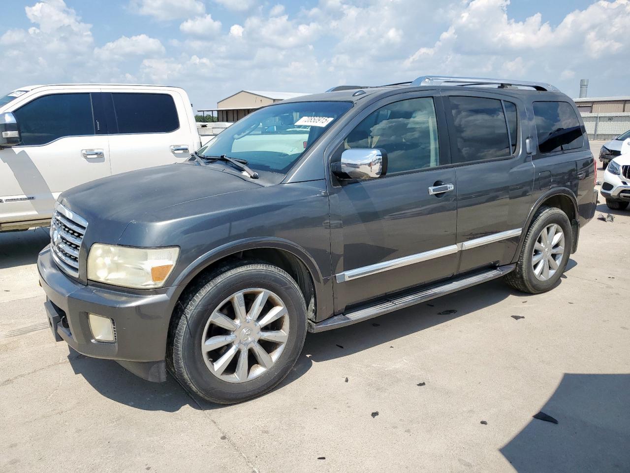 INFINITI QX56 2010