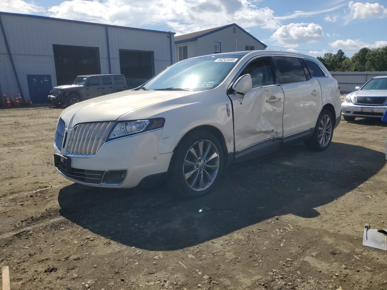 LINCOLN MKT 2012