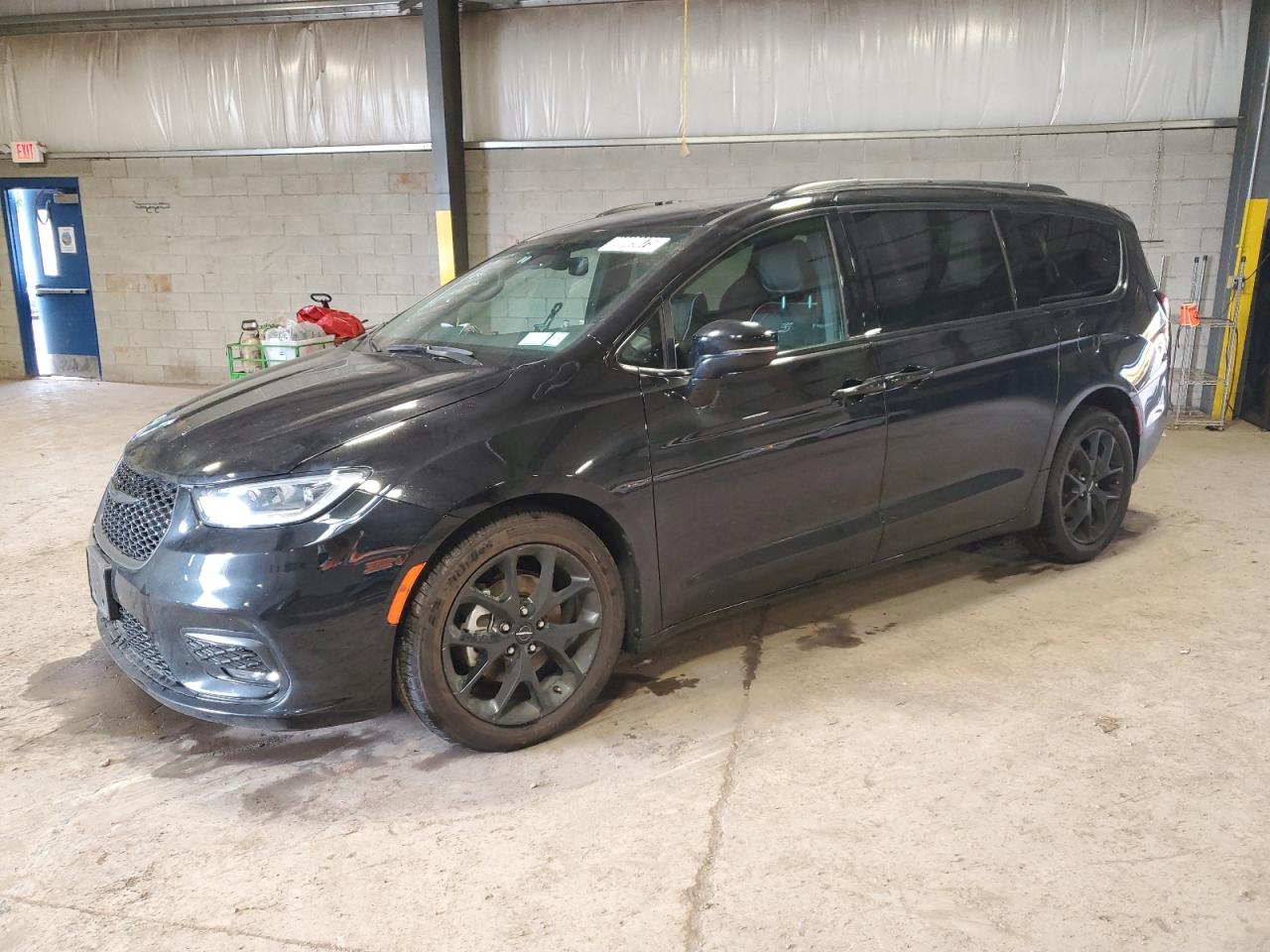 CHRYSLER PACIFICA L 2025