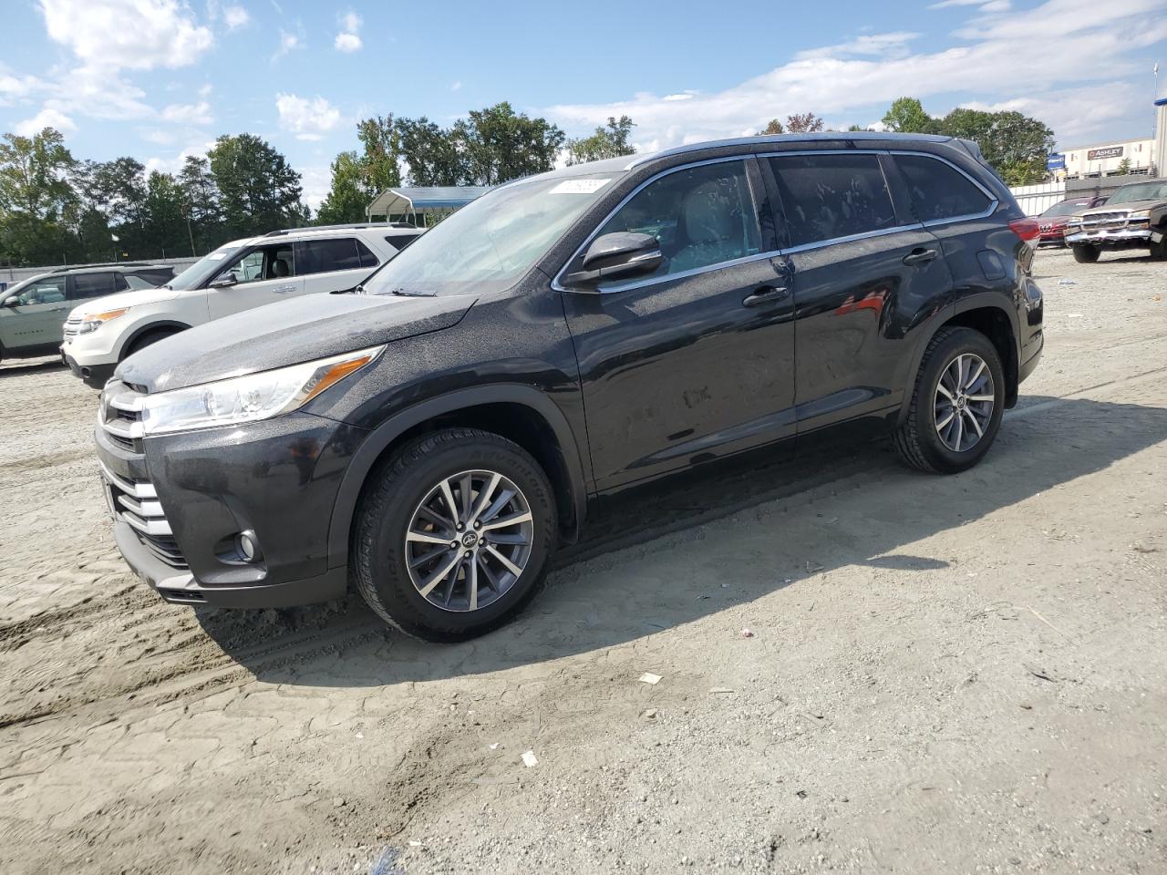 TOYOTA HIGHLANDER 2017