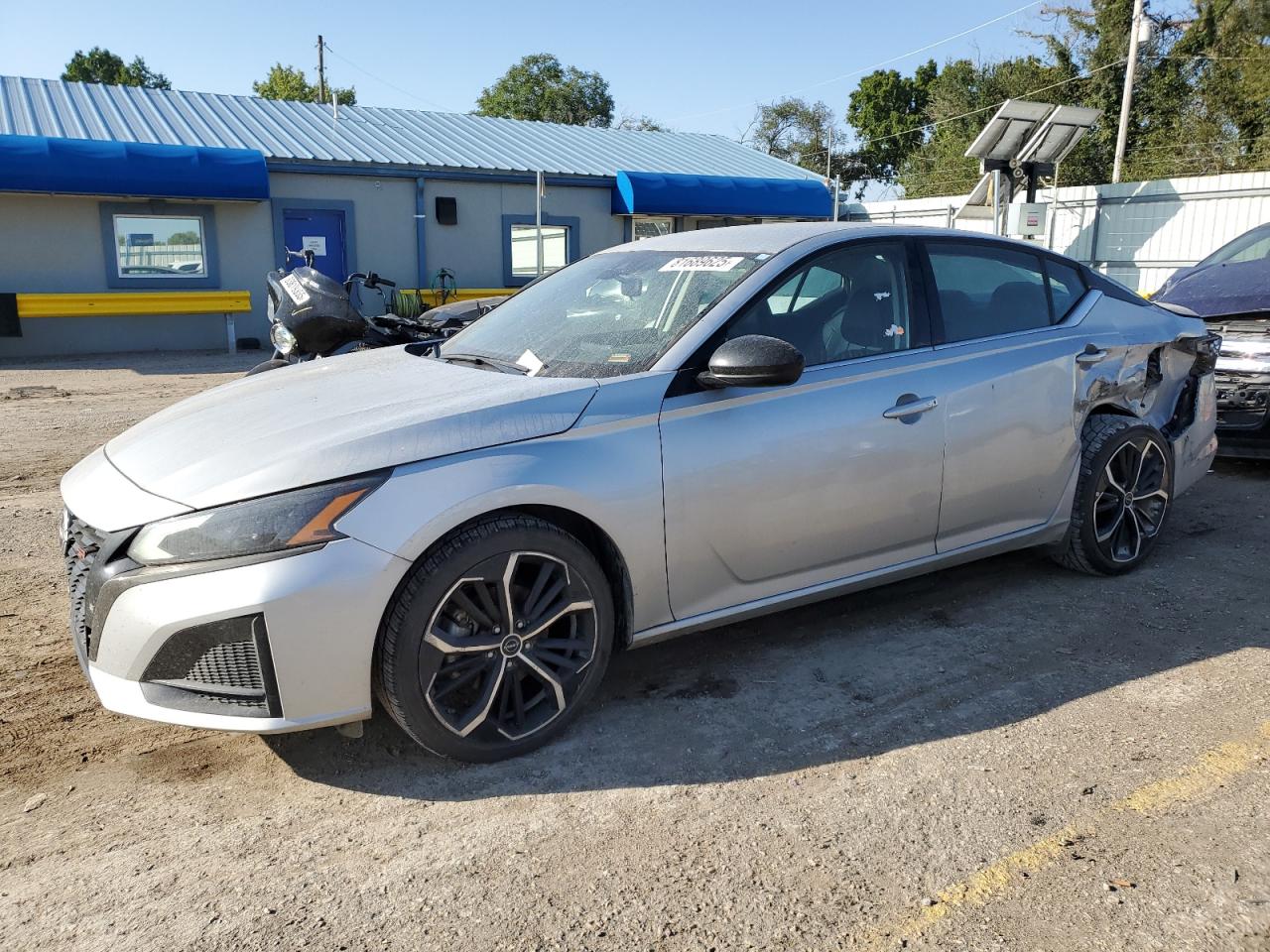 NISSAN ALTIMA 2023