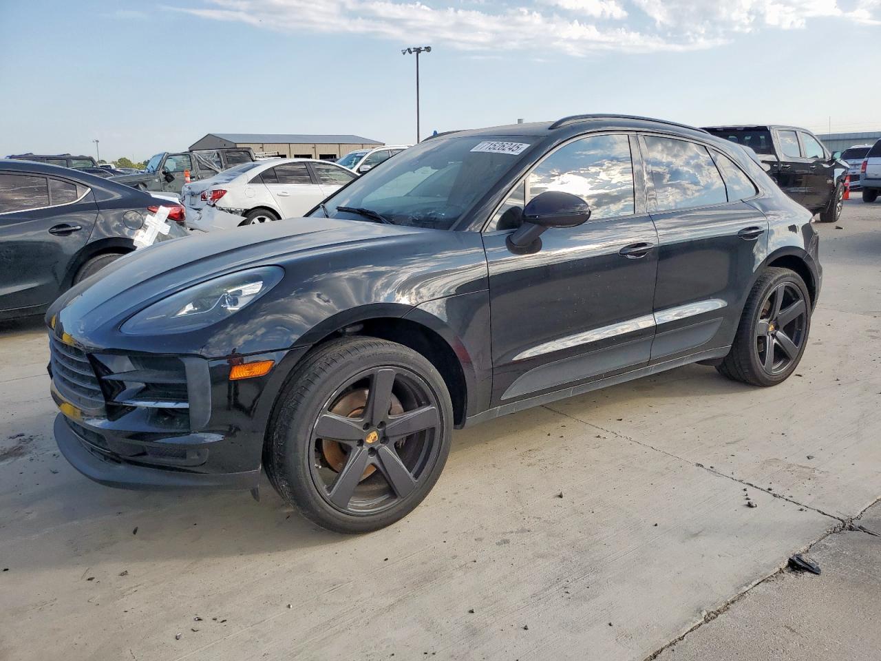 PORSCHE MACAN 2019