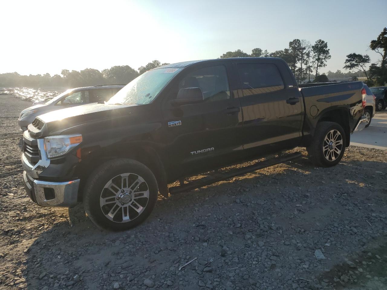 TOYOTA TUNDRA CRE 2014