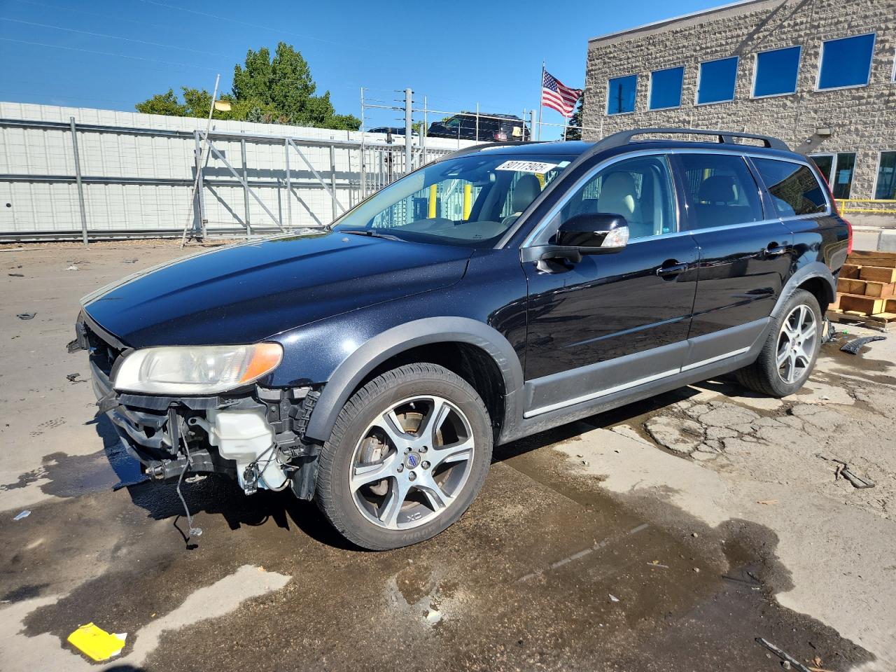 VOLVO XC70 T6 2012