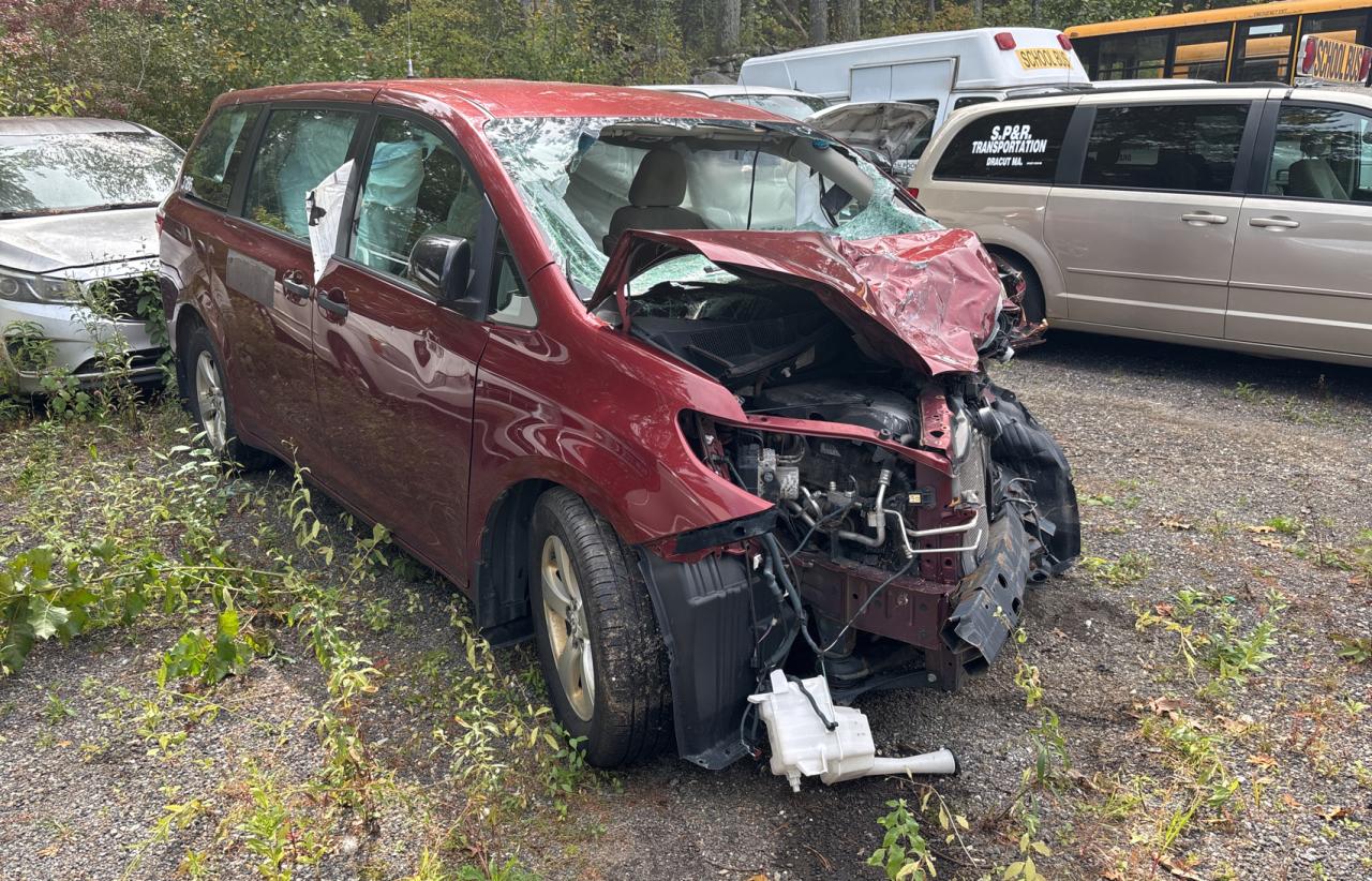 TOYOTA SIENNA 2016