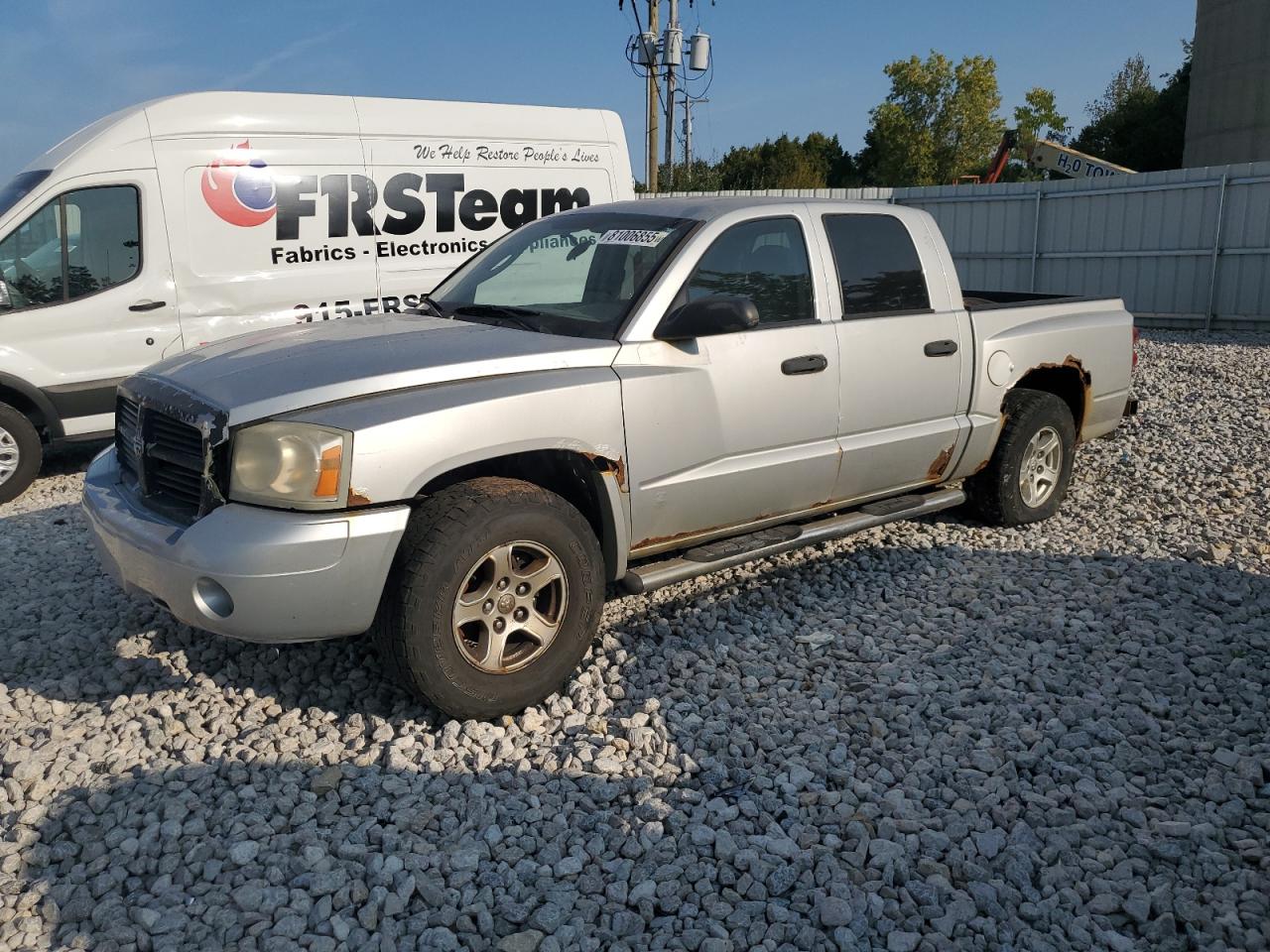 DODGE DAKOTA QUA 2006