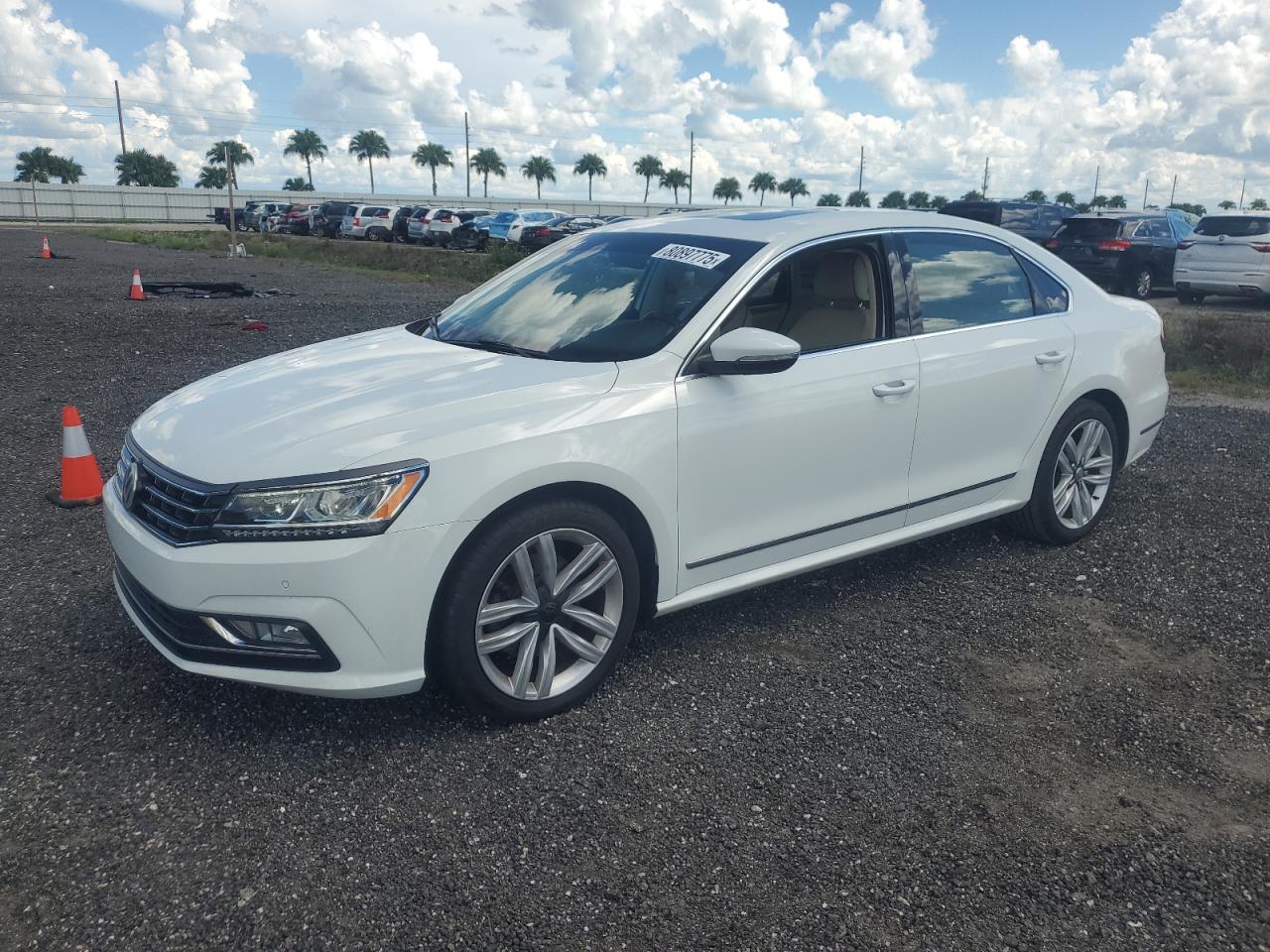 VOLKSWAGEN PASSAT SE 2017