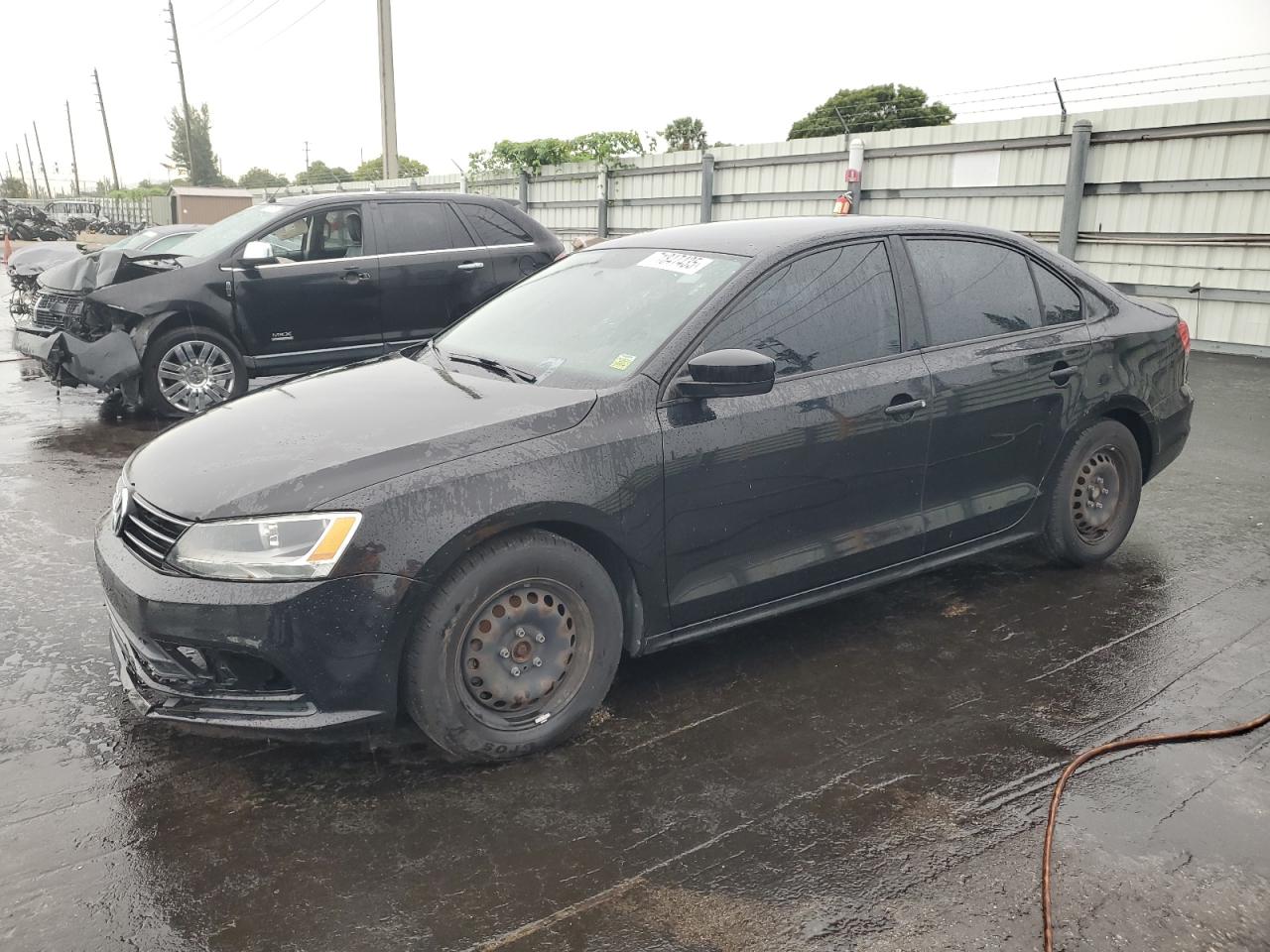 VOLKSWAGEN JETTA BASE 2015