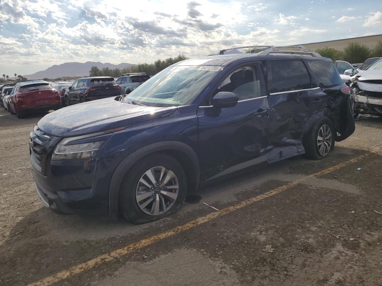 NISSAN PATHFINDER 2023