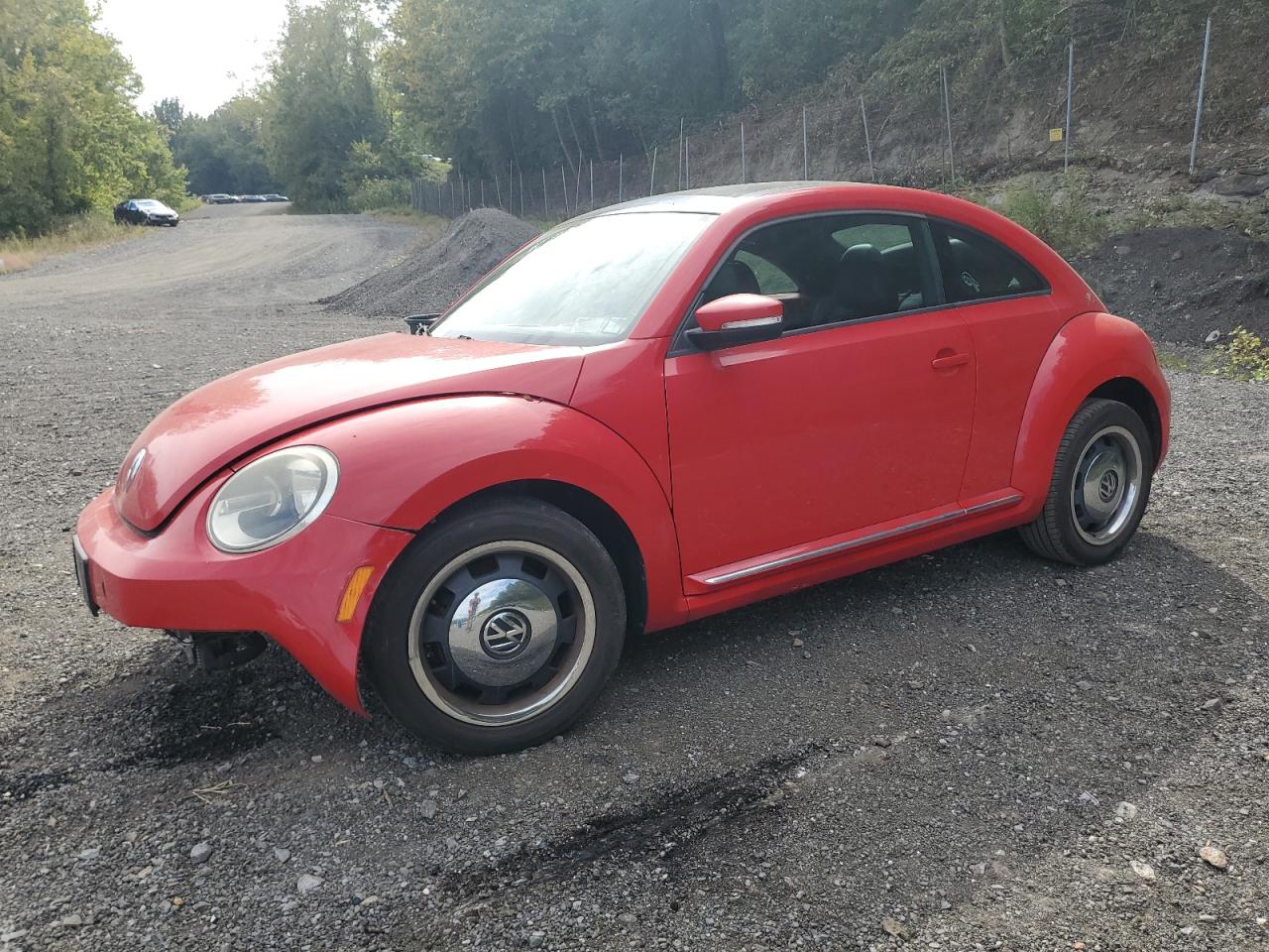 VOLKSWAGEN BEETLE 2012