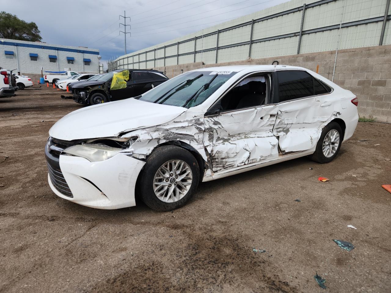 TOYOTA CAMRY 2016