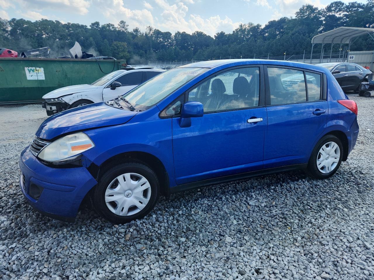 NISSAN VERSA S 2011