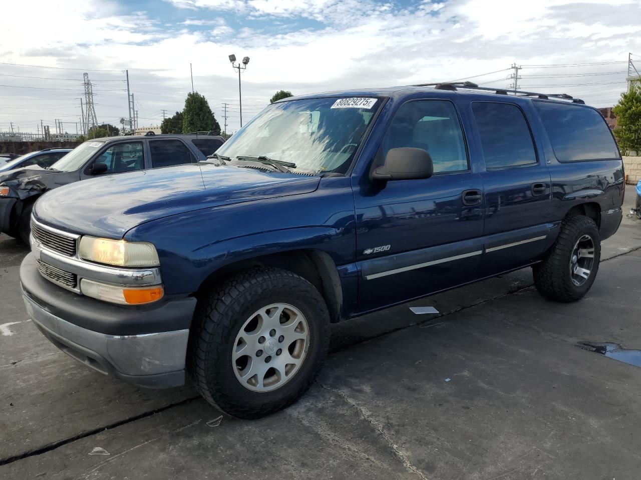 CHEVROLET SUBURBAN C 2000