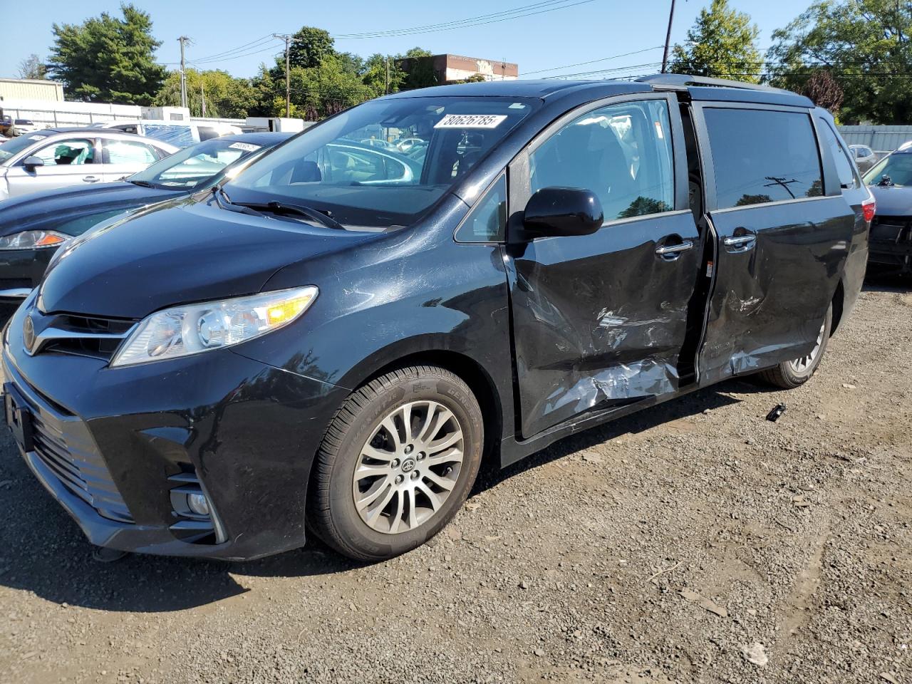 TOYOTA SIENNA XLE 2020