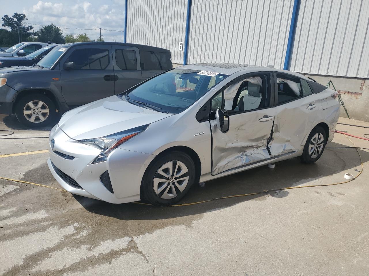 TOYOTA PRIUS 2018