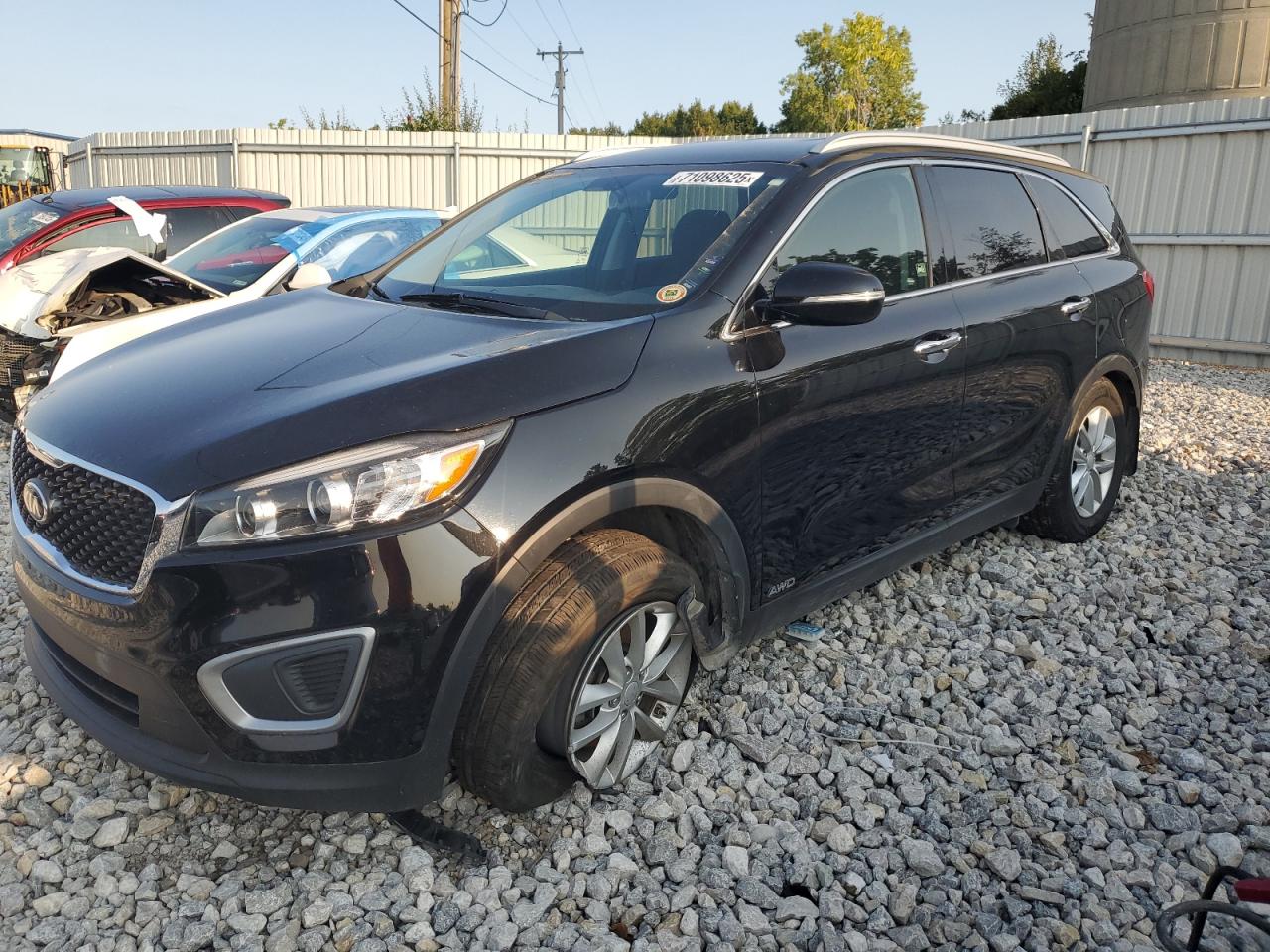 KIA SORENTO LX 2017