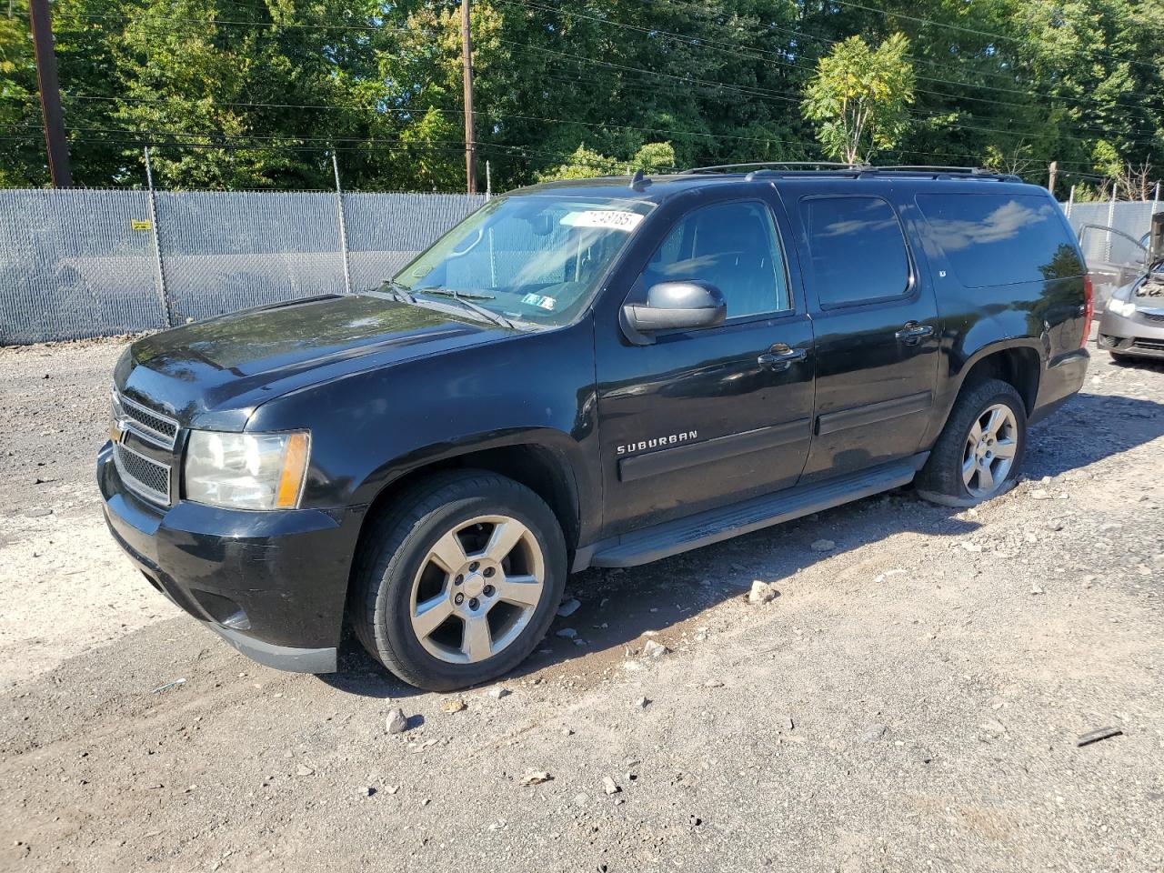 CHEVROLET SUBURBAN K 2011