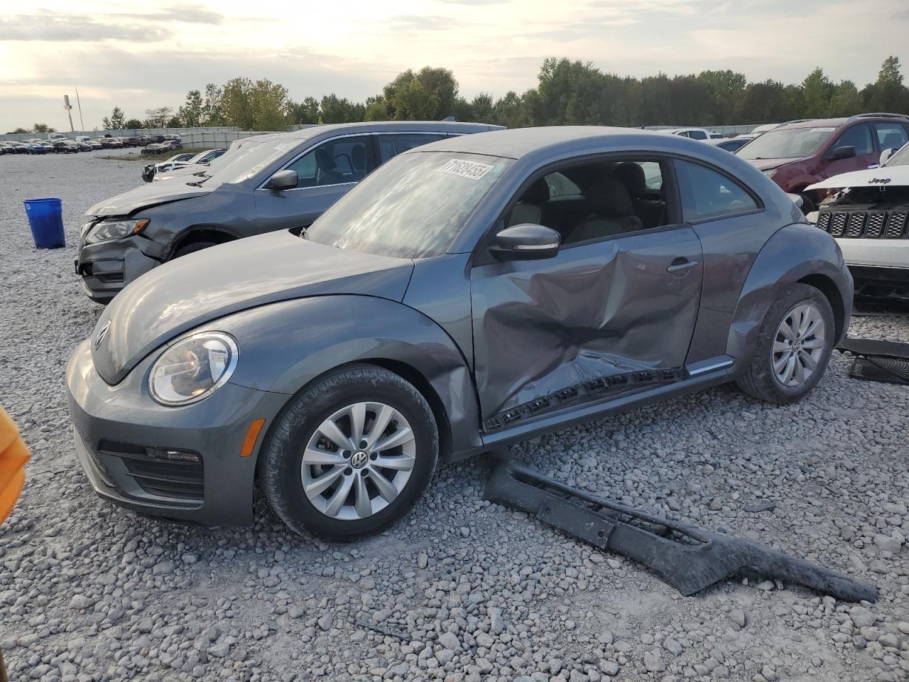 VOLKSWAGEN BEETLE S 2019