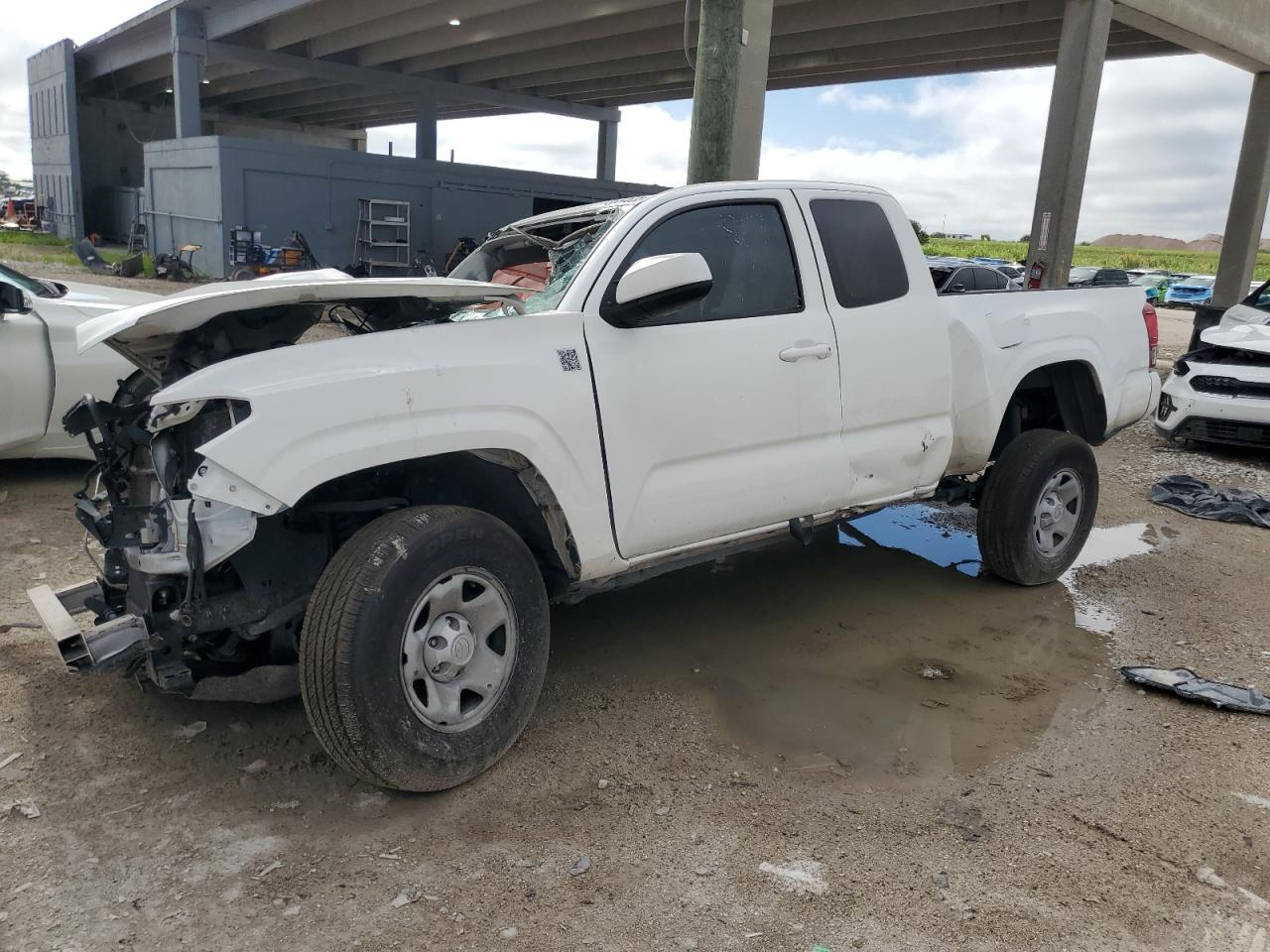 TOYOTA TACOMA ACC 2023