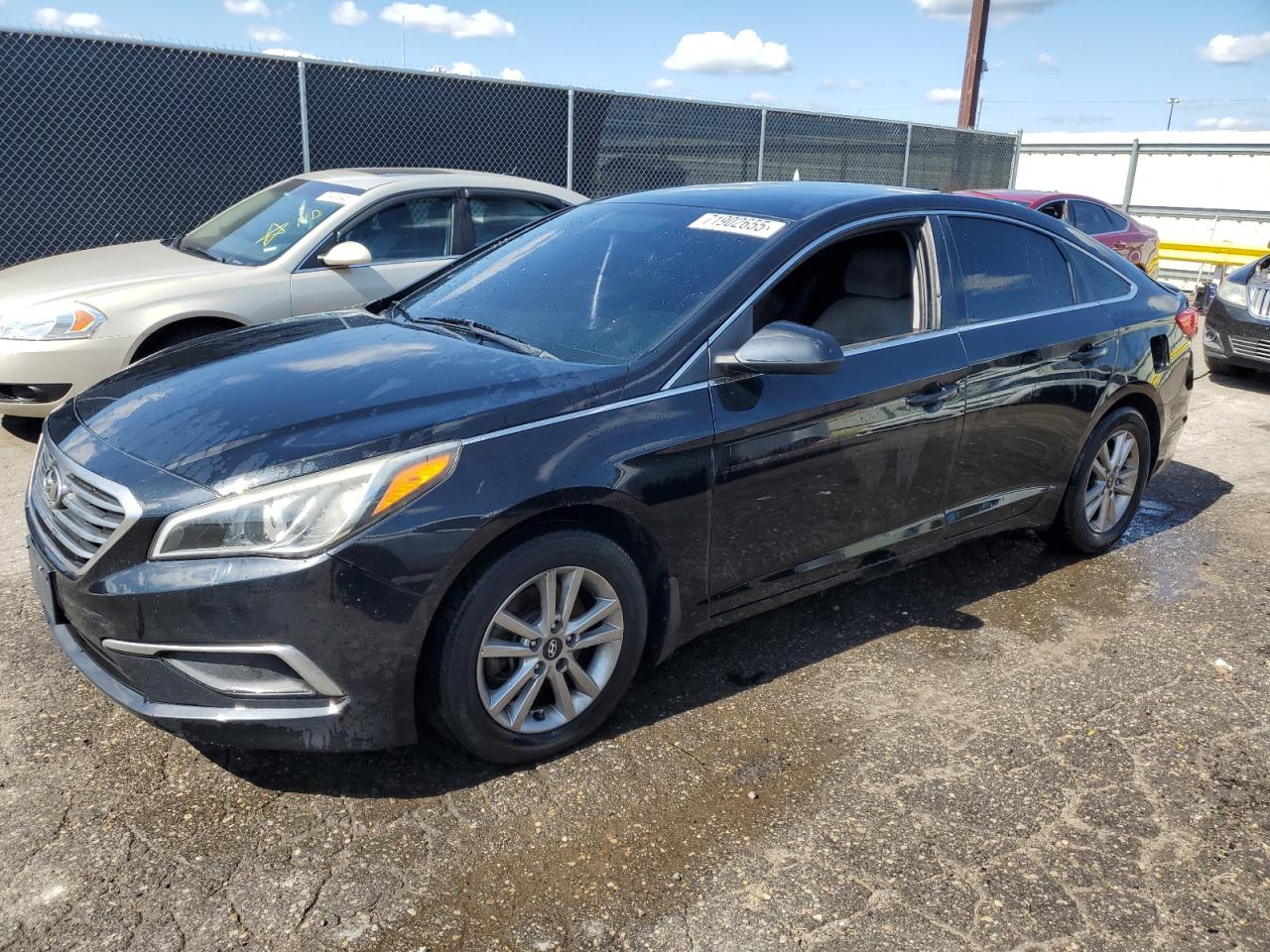 HYUNDAI SONATA SE 2017