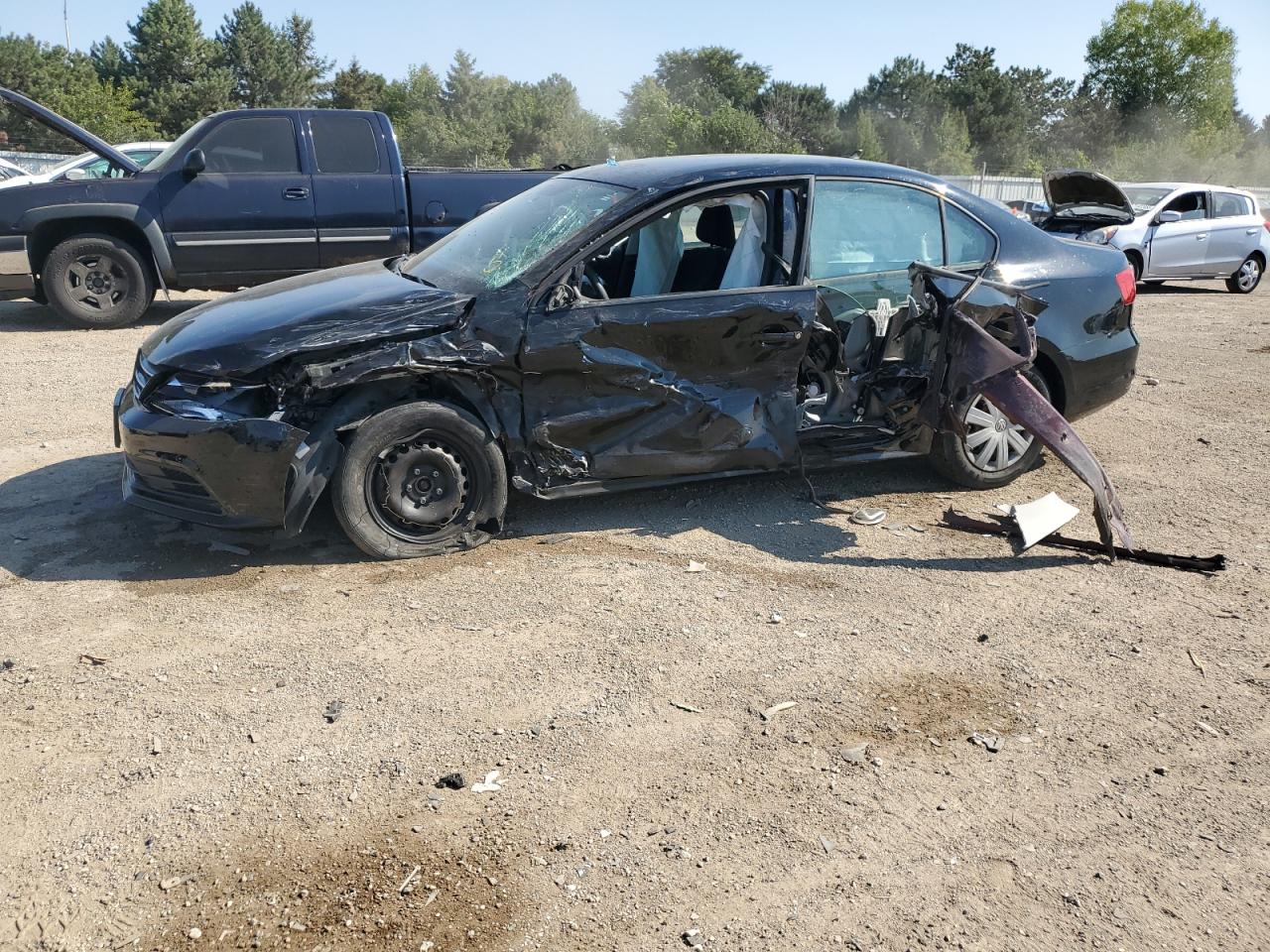 VOLKSWAGEN JETTA BASE 2015