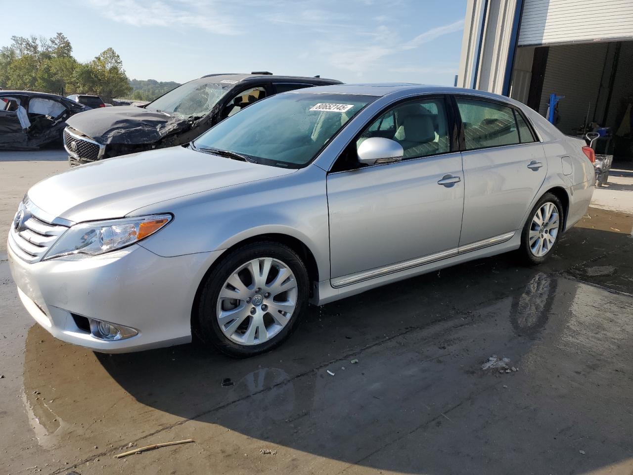 TOYOTA AVALON BAS 2011