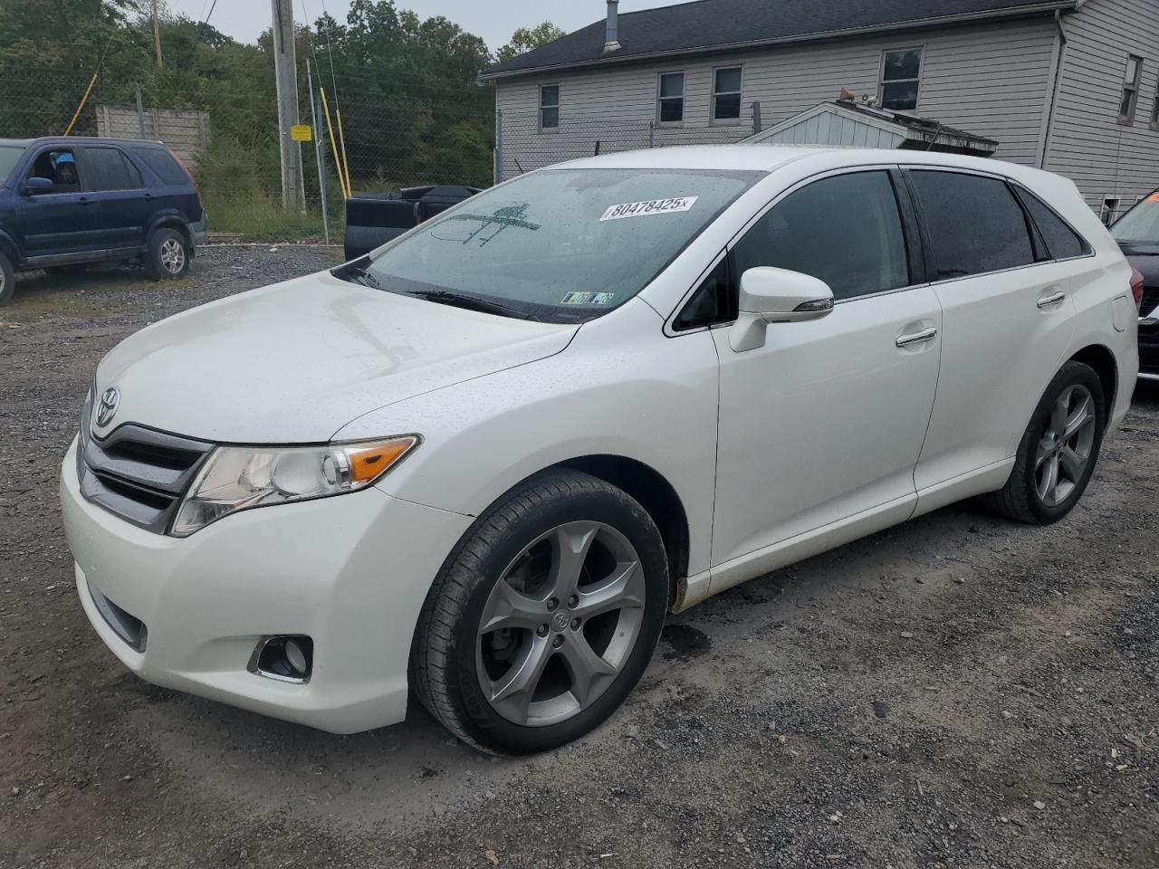TOYOTA VENZA LE 2014